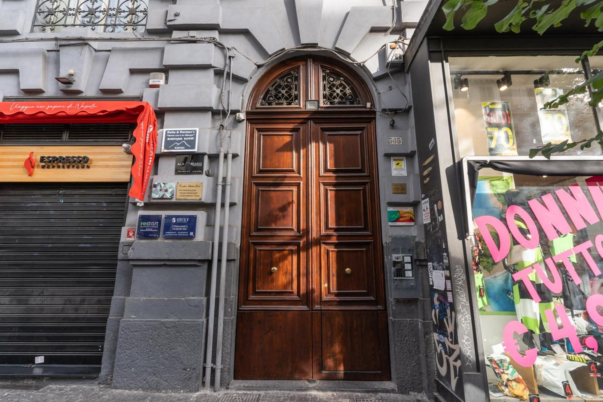 Nibla'S Room Napoli Zewnętrze zdjęcie